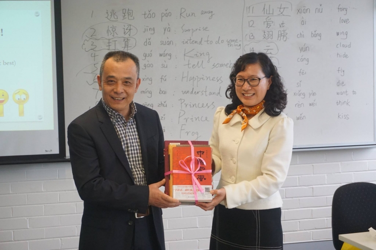 Shandong Publishing & Media bring books to UNSW